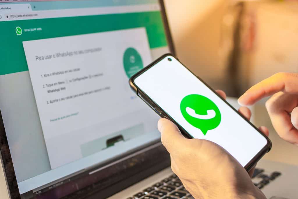 WhatsApp: ataque hacker com foco no Brasil pode roubar senhas A empresa de cibersegurança Trend Micro identificou um novo vírus usado em ataques cibernéticos. Batizado de Sorvepotel, ele induz as vítimas a baixar arquivos no WhatsApp Web e assume o comando do computador. whatsapp web