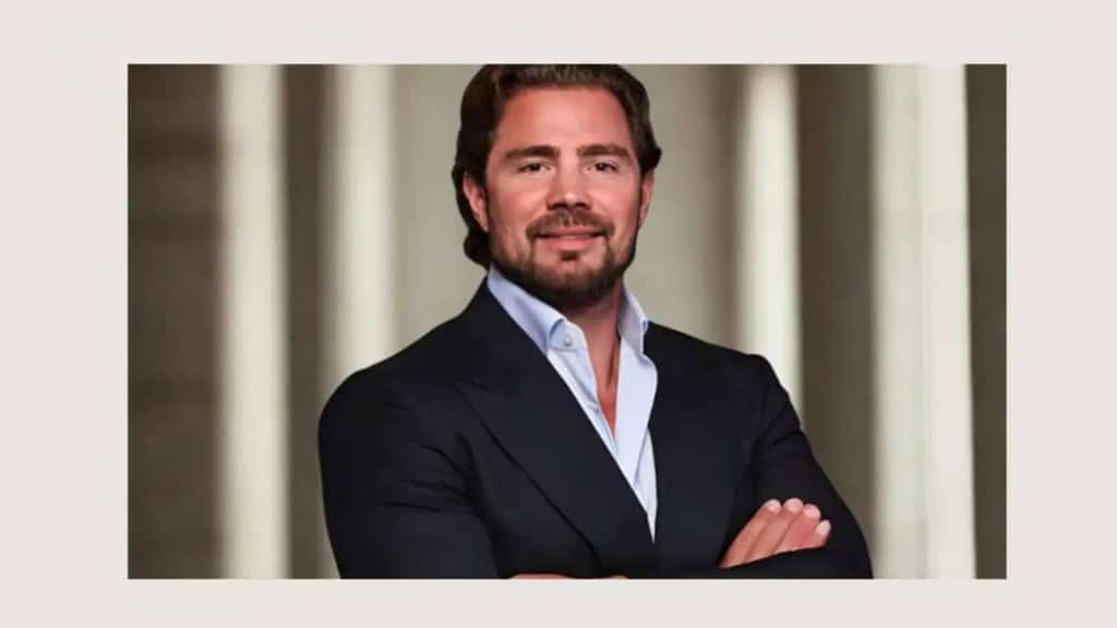 Foto estilo retrato de Daniel Vorcaro, controlador do Banco Master