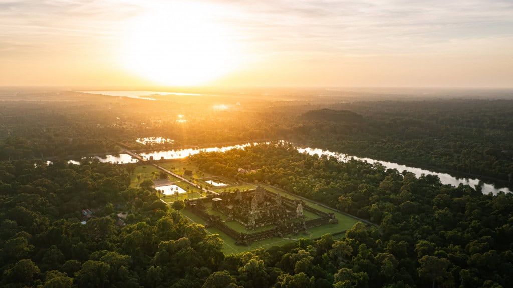 Vista áerea de templo Angkor Wat