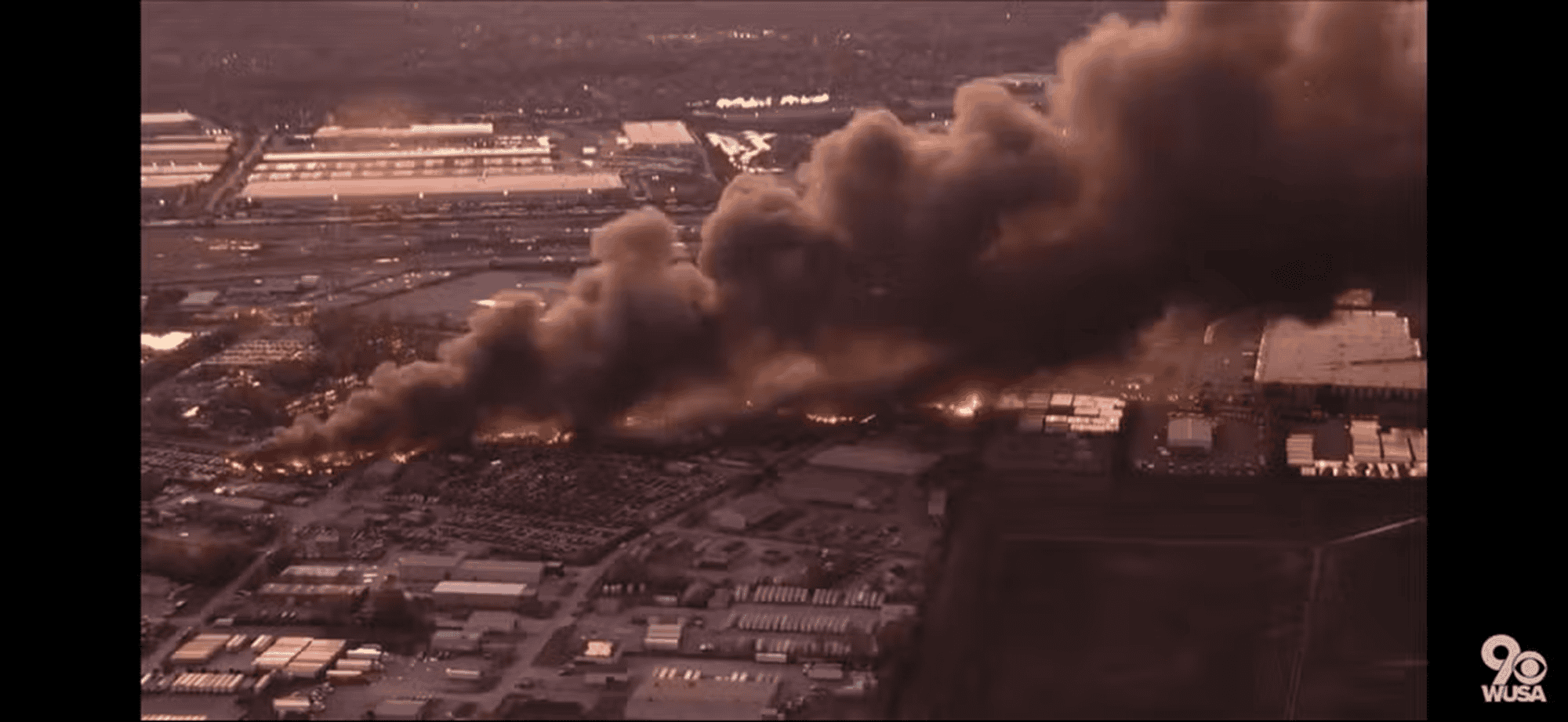 Avião cargueiro da UPS cai em aeroporto dos EUA