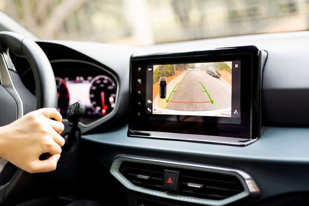 Toyota anuncia recall de mais de um milhão de veículos nos EUA Em uma carta enviada à Administração Nacional de Segurança no Tráfego Rodoviário dos Estados Unidos, a Toyota anunciou a necessidade de um grande recall. No total, mais de um milhão de veículos precisarão passar por reparos. Toyota anuncia recall de mais de um milhão de veículos nos EUA