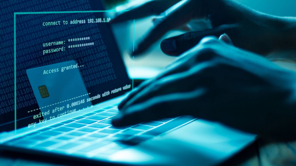 Polícia Federal investiga ataques cibernéticos contra deputados pró-PL Antiaborto A Polícia Federal (PF) deflagrou a Operação Intolerans nesta terça-feira (02). A operação mira suspeitos de ataques cibernéticos contra sites de deputados federais que apoiaram o Projeto de Lei nº 1904/2024, também conhecido como PL Antiaborto. A PF cumpriu dois mandados de busca e apreensão em São Paulo (SP) e Curitiba (PR). Hacker usa extensão no navegador do Chrome para acessar dados de cartão de crédito no browser de laptop para compras não autorizadas browser