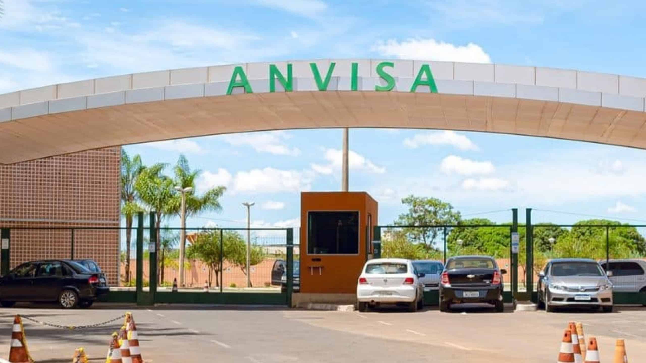 Anvisa suspende venda de glitters e folhas de ouro de uma marca por conter plástico