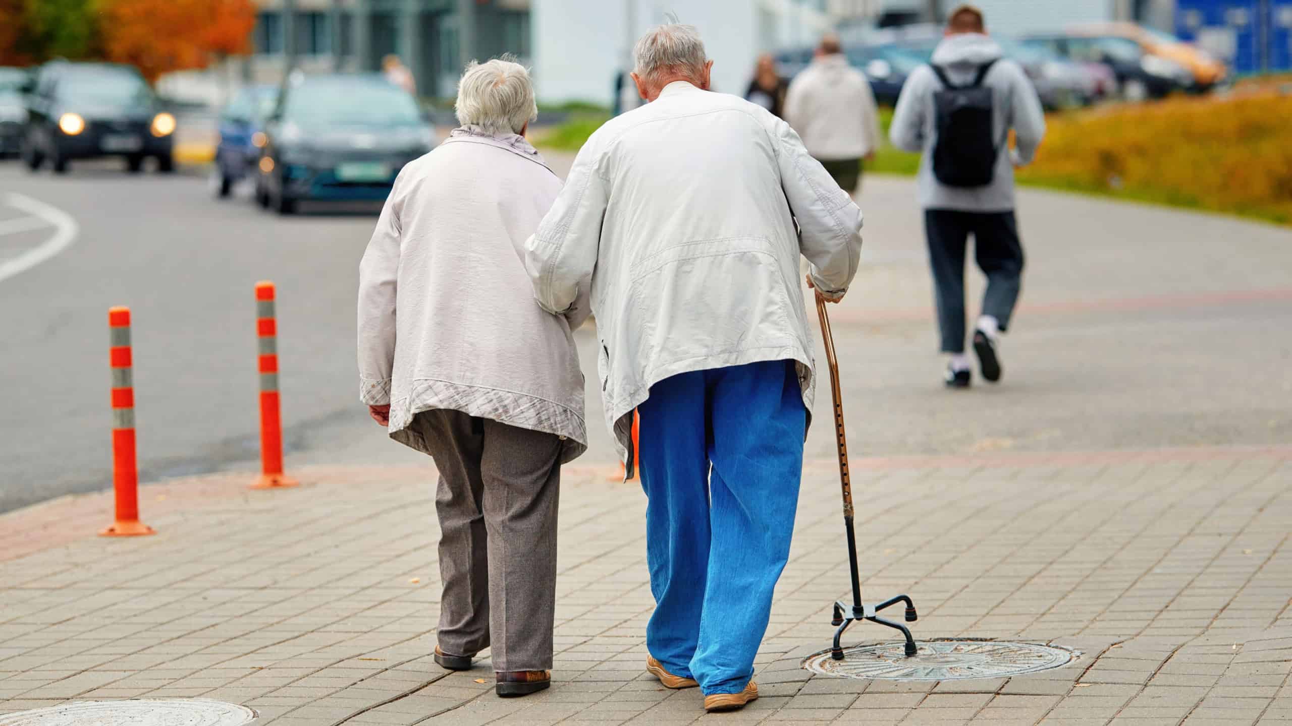 Detalhe na sua caminhada pode antecipar risco de Parkinson, diz estudo