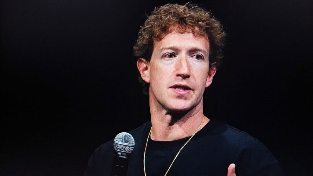 CEO da Meta, Mark Zuckerberg, falando durante evento