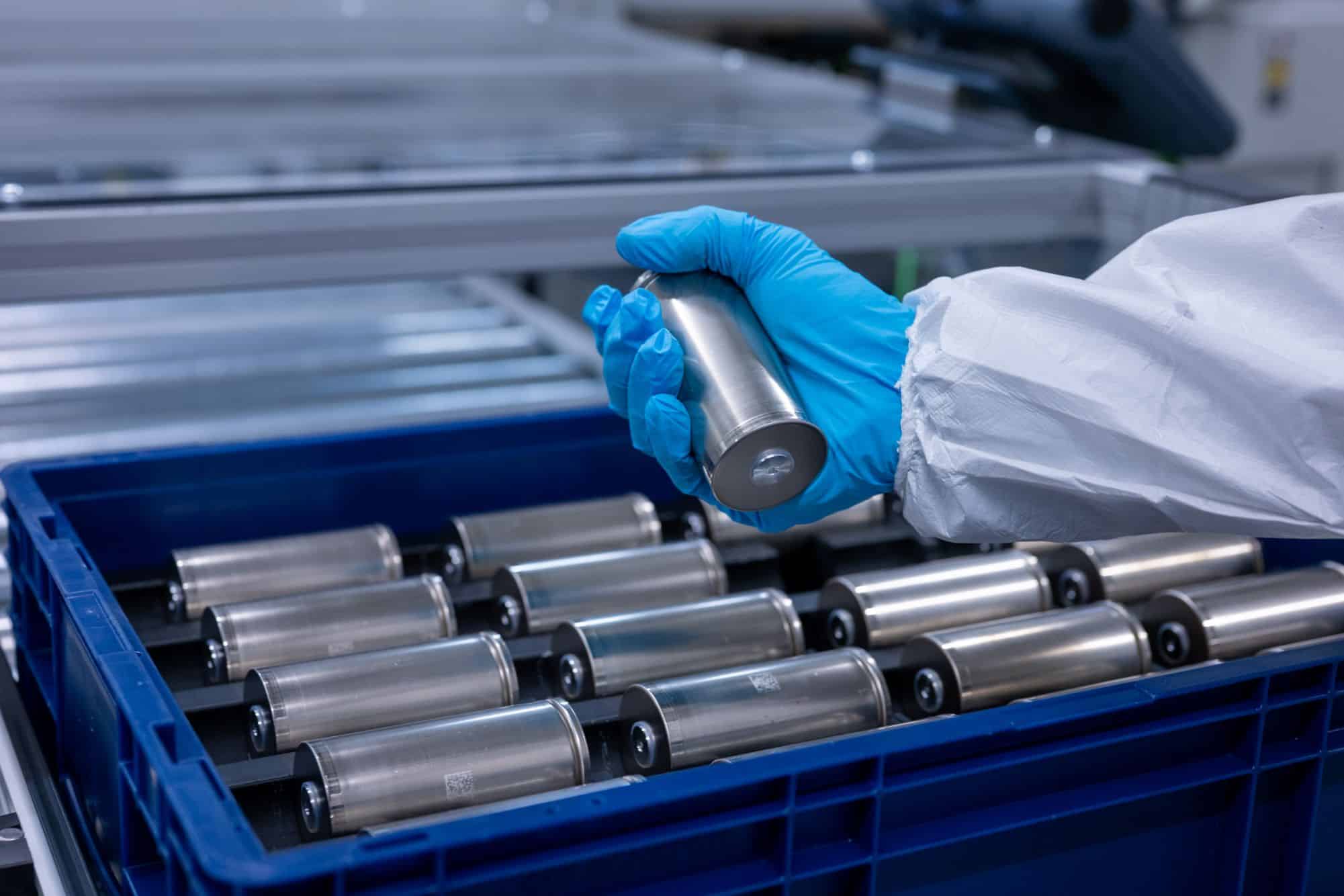 BMW inaugura centro de reciclagem para baterias de veículos elétricos