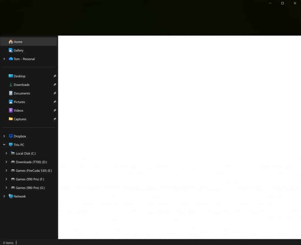 Atualizações do Windows 11 voltam a causar problemas aos usuários As últimas atualizações do Windows 11 voltaram a chamar atenção por motivos pouco desejados. Em dois pacotes diferentes liberados recentemente, usuários relataram problemas que afetam desde a experiência com o modo escuro até a tela de login do sistema. Embora os bugs sejam distintos, ambos reforçam a recorrência de falhas após updates do sistema operacional da Microsoft. Atualizações do Windows 11 voltam a causar problemas aos usuários