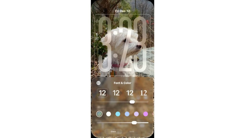 iOS 26.2 suaviza (mais) o Liquid Glass e facilita a vida no iPhone A Apple liberou o iOS 26.2, atualização intermediária que não muda o sistema do avesso, mas ajusta pontos importantes da experiência no iPhone. Captura de tela mostrando novo ajuste no Liquid Glass na tela de bloqueio do iOS 26.2