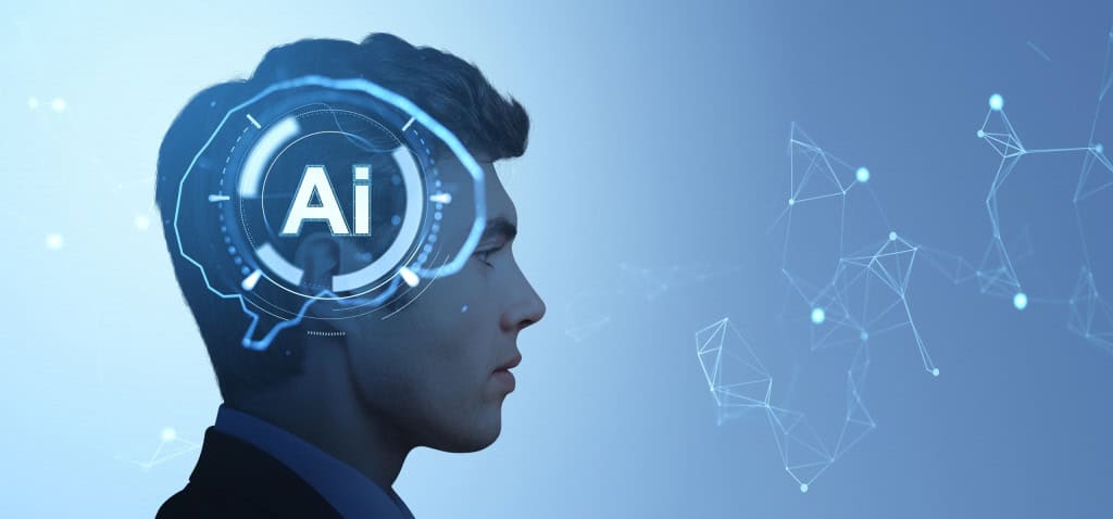 Cabeça de um homem com o desenho de um cérebro, no qual se lê "IA"