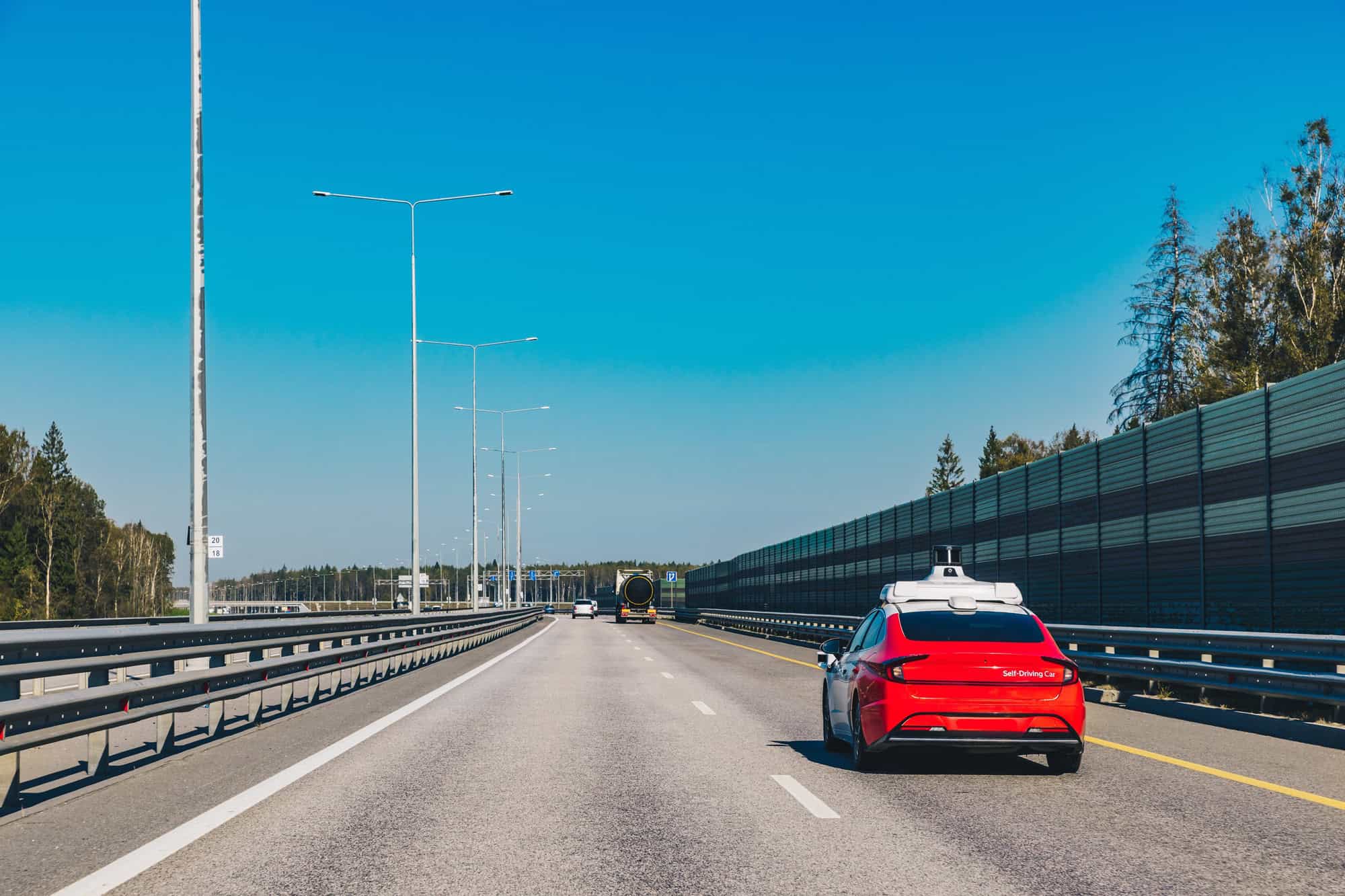 Adoção de carros autônomos pode salvar milhares no trânsito