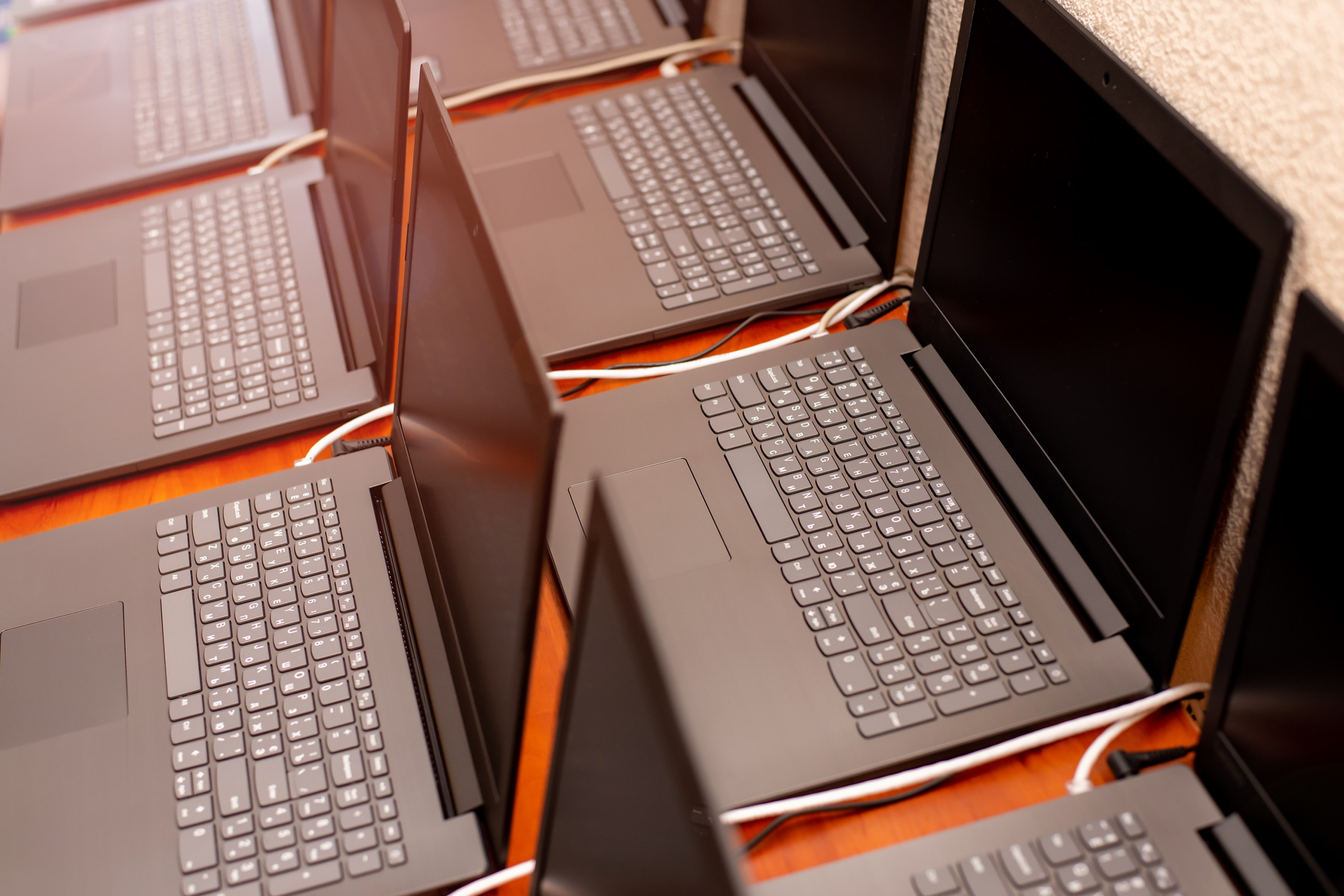 Fim dos computadores pessoais? Escassez de memória gera crise no mercado de PCs