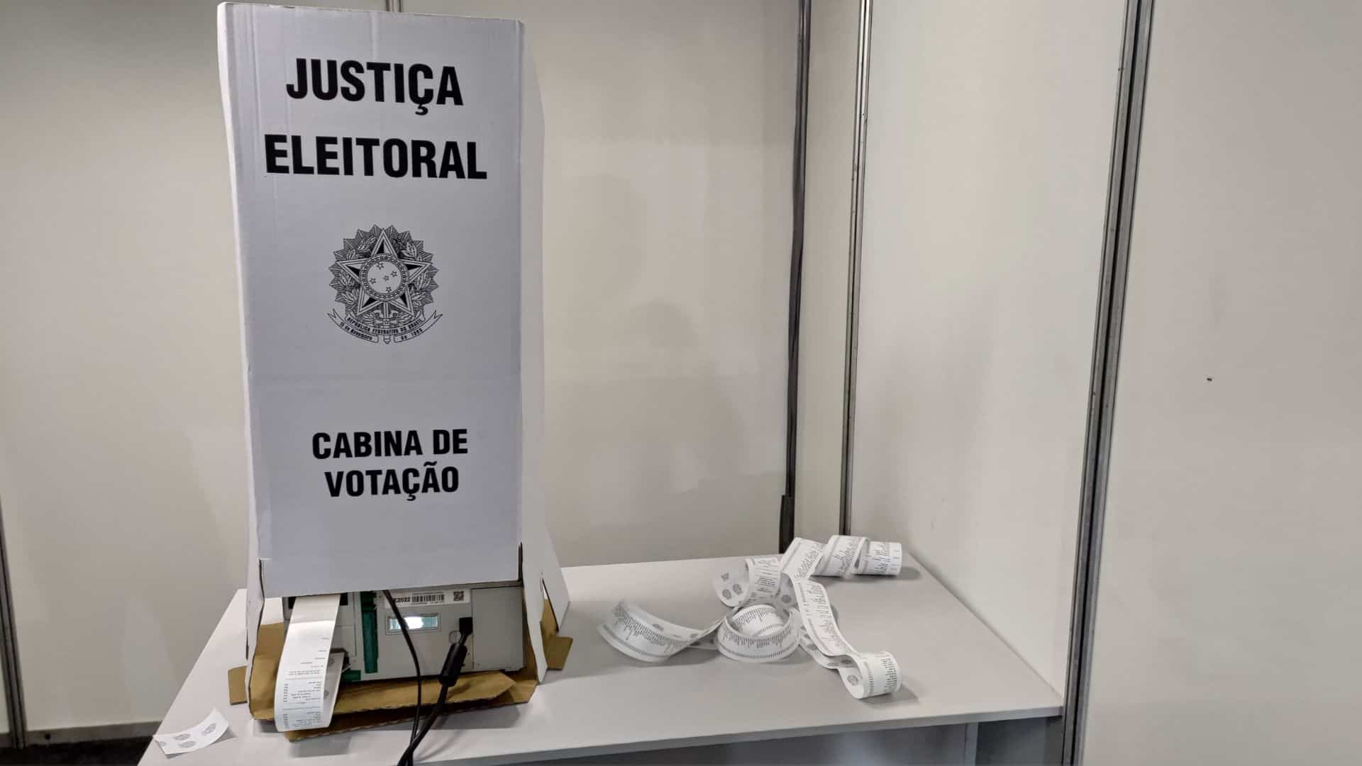 Fique por dentro: Justiça manda Meta apagar posts que incentivam demissão por voto