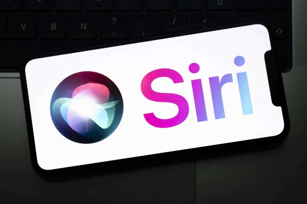 Siri AI ganha versão em português no iOS 27.2 com novos recursos